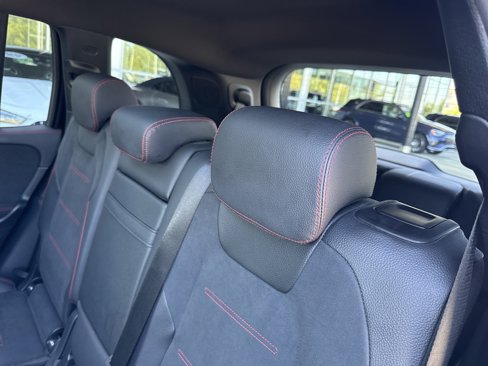 Certified 2021 Mercedes-Benz GLB 250 image 31