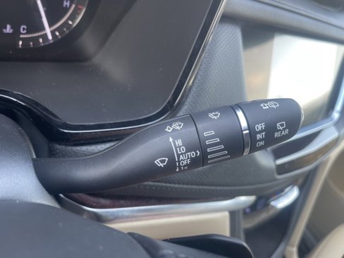 Used 2019 Cadillac XT5 Luxury image 25