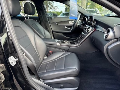 Used 2021 Mercedes-Benz C 300 4MATIC Sedan image 40