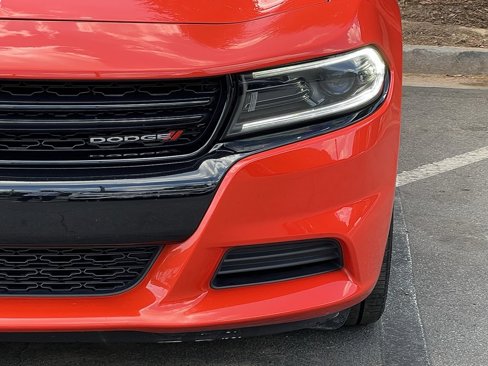 Used 2022 Dodge Charger SXT w/ Blacktop Package image 5