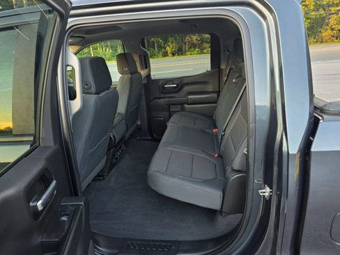 Used 2019 Chevrolet Silverado 1500 LT w/ All-Star Edition image 9