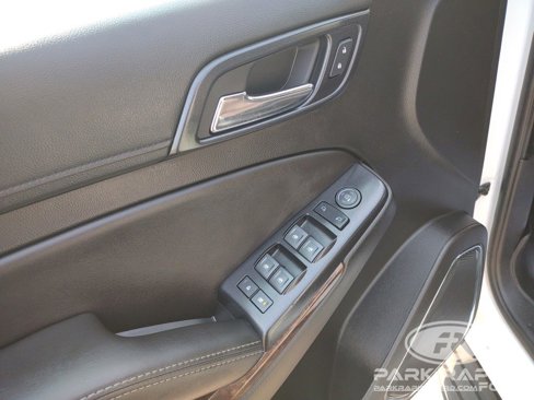 Used 2018 Chevrolet Tahoe LS image 11