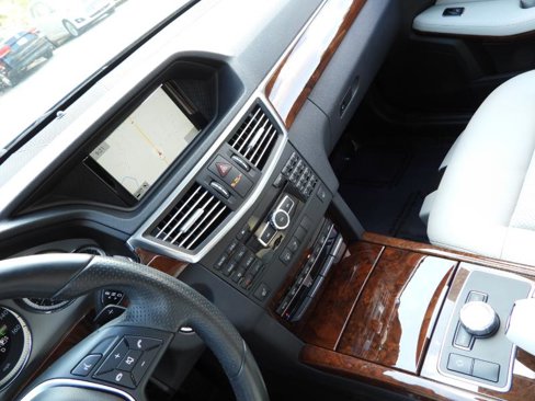 Used 2013 Mercedes-Benz E 350 Sedan image 44