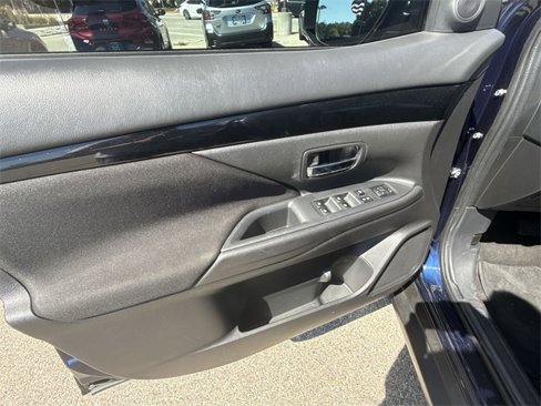 Used 2020 Mitsubishi Outlander ES image 20