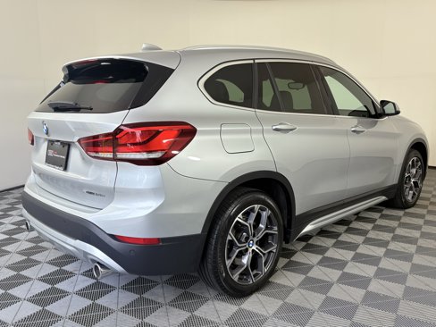 Used 2020 BMW X1 xDrive28i image 3