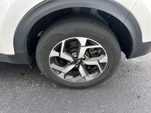 Used 2022 Kia Sportage LX image 15