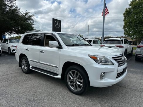 Used 2014 Lexus LX 570 4WD image 38