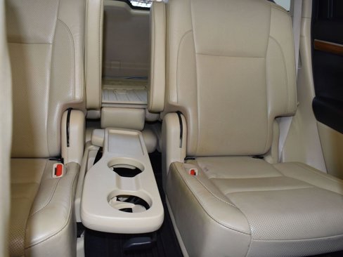 Used 2019 Toyota Highlander Limited image 30