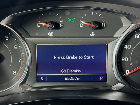 Used 2023 Chevrolet Traverse LT image 12