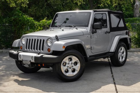 Used 2013 Jeep Wrangler Sahara w/ Dual Top Group image 11