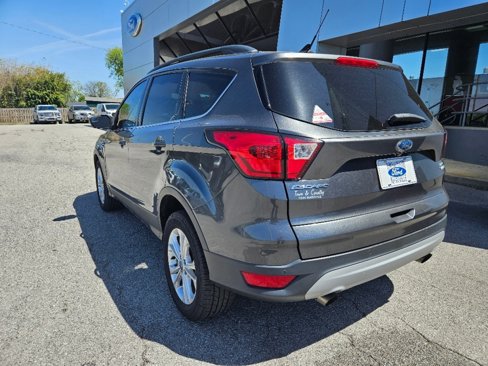 Used 2019 Ford Escape SEL image 4