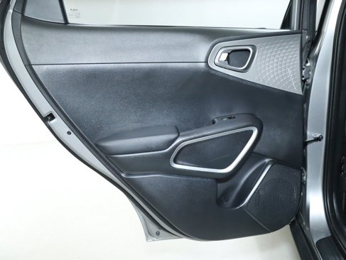 Used 2024 Kia Soul LX w/ Option Group 015 image 13