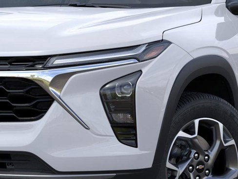 New 2025 Chevrolet Trax LT w/ Driver Confidence Package image 10