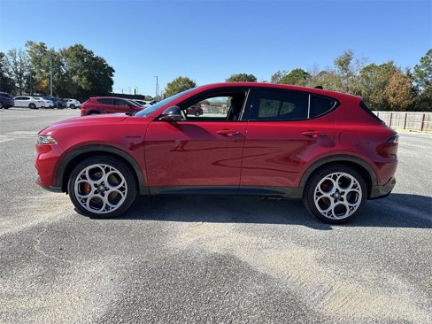 New 2024 Alfa Romeo Tonale Veloce image 5