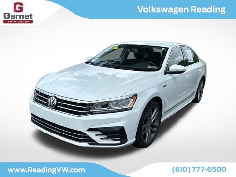 Used 2017 Volkswagen Passat 1.8T R-Line w/ R-Line Lighting Package image 1