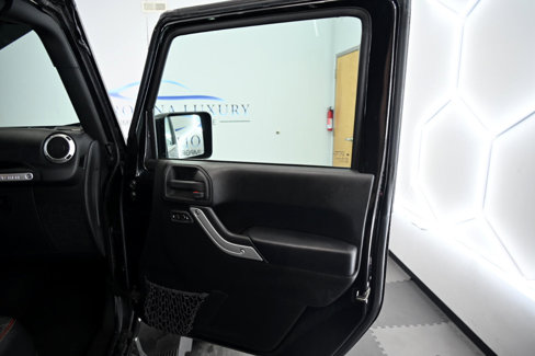 Used 2016 Jeep Wrangler Unlimited Sahara image 19