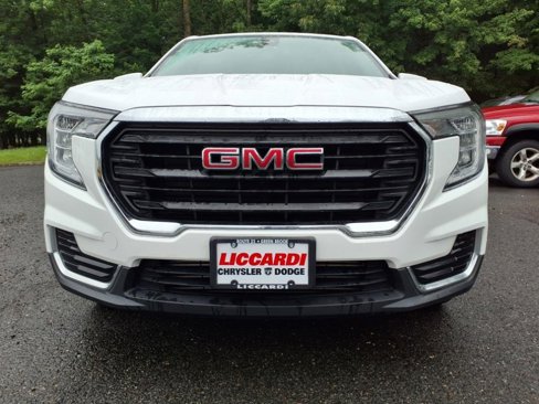 Used 2022 GMC Terrain SLE image 6