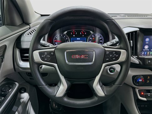 Used 2024 GMC Terrain SLE w/ Driver Convenience Package image 11