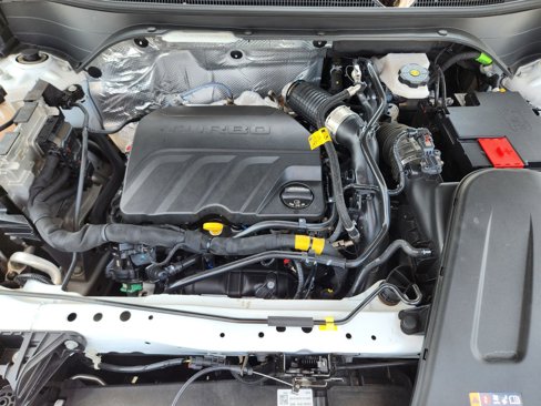 Used 2024 Chevrolet Trax LT w/ LT Convenience Package image 37