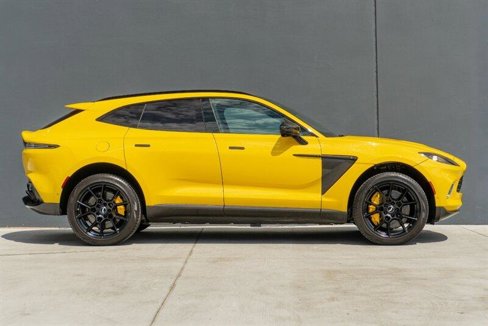 Used 2021 Aston Martin DBX image 5
