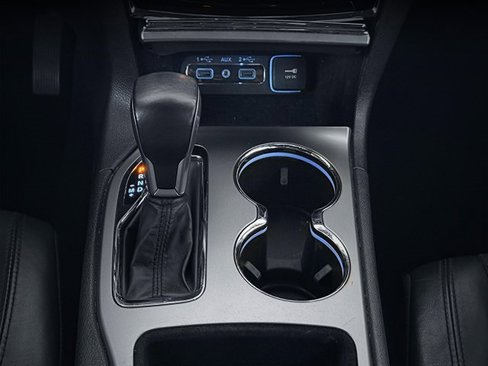 Used 2020 Jeep Grand Cherokee Altitude image 16
