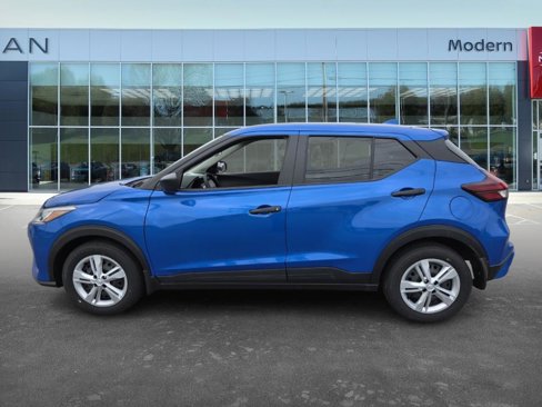 New 2025 Nissan Kicks Play S image 8