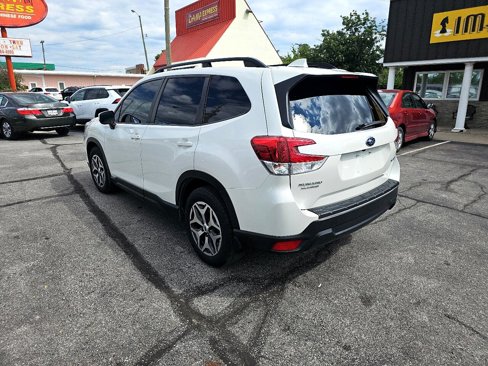 Used 2019 Subaru Forester Premium w/ All-Weather Package image 8