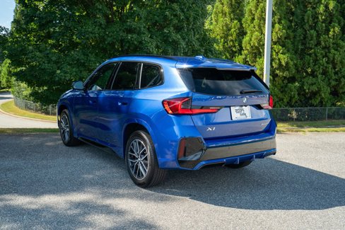 Used 2023 BMW X1 xDrive28i w/ M Sport Package image 3