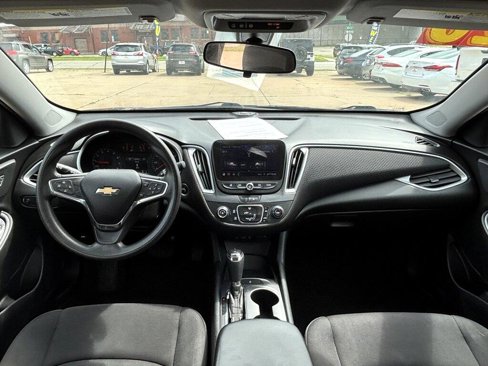 Used 2020 Chevrolet Malibu LS image 15