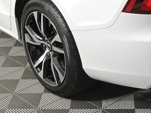 Certified 2025 Volvo S60 B5 Core image 11