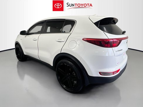 Used 2017 Kia Sportage LX image 6