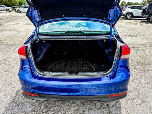 Used 2017 Kia Forte LX image 14