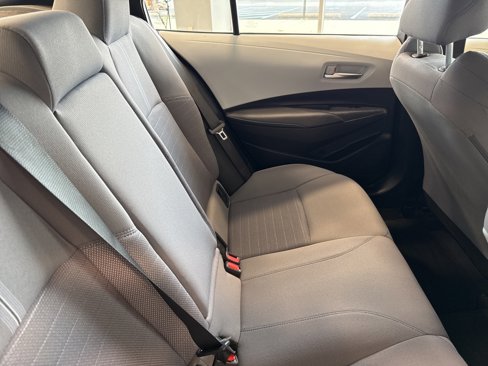 Used 2022 Toyota Corolla SE image 16