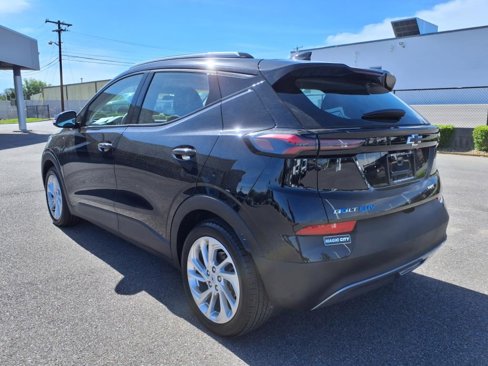 Used 2023 Chevrolet Bolt EUV LT image 7