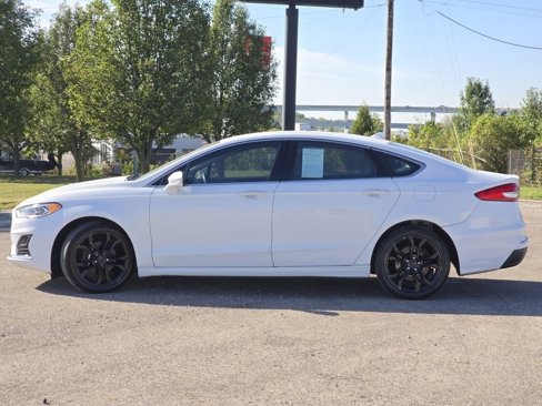 Used 2019 Ford Fusion SEL image 18