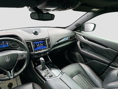 Used 2019 Maserati Levante image 29