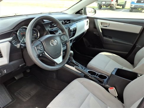 Used 2016 Toyota Corolla LE image 12