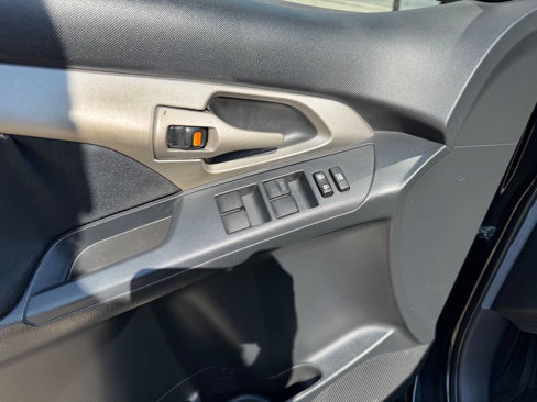 Used 2009 Pontiac Vibe w/ Preferred Package image 10