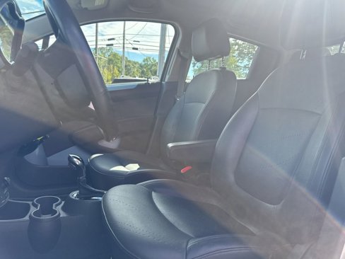 Used 2014 Chevrolet Spark LT image 17