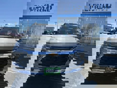 New 2025 Chevrolet TrailBlazer LT w/ Convenience Package image 2
