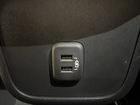 Used 2022 GMC Terrain SLE image 21