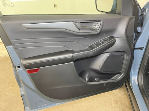 Used 2025 Ford Escape Active w/ Cold Weather Package image 17