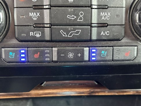 Used 2018 Ford F150 Lariat image 40