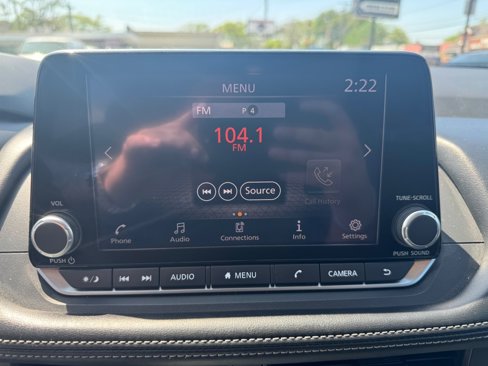 Used 2024 Nissan Rogue S image 24