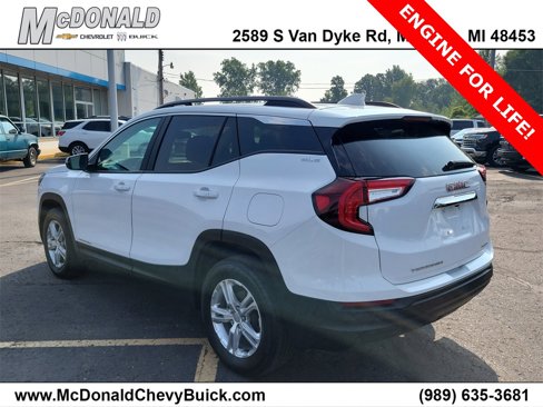 Used 2023 GMC Terrain SLE w/ Driver Convenience Package image 3