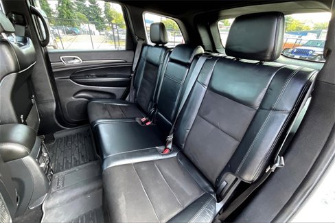Used 2020 Jeep Grand Cherokee Altitude image 26