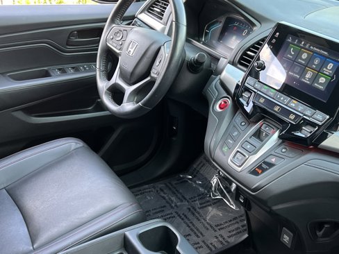 Used 2023 Honda Odyssey Sport image 13