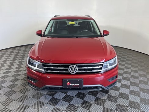 Used 2020 Volkswagen Tiguan SE R-Line image 2