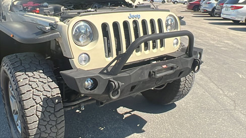 Used 2017 Jeep Wrangler Unlimited Rubicon w/ Cold Weather Group image 11