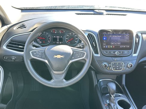 Used 2022 Chevrolet Malibu LT image 22